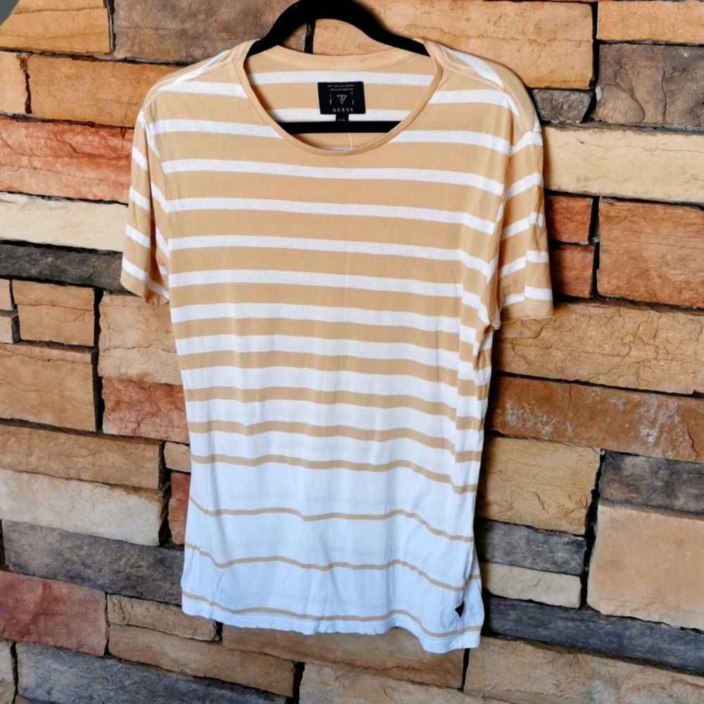 GUESS Men's Striped T-shirt size Small